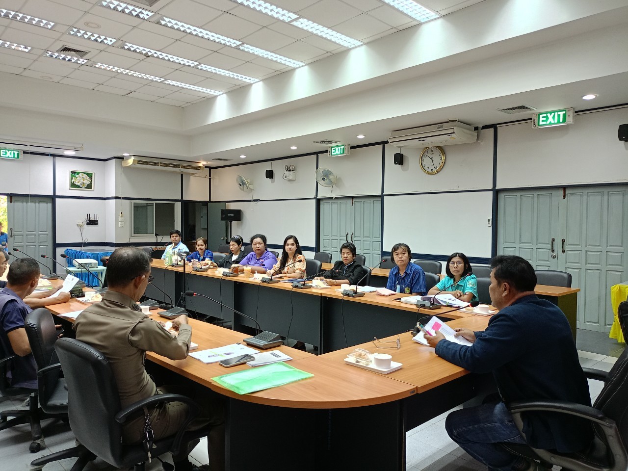 ศวส.ชุมพร ร่วมประชุมและลงพื้นที่ตรวจสอบข้อเท็จจริง กรณี การบุกรุกพื้นที่ศูนย์วิจัยพืชสวนชุมพร