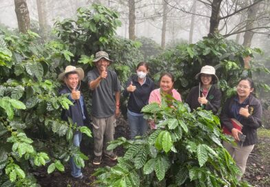 คณะทำงานโครงการประกวดสุดยอดกาแฟไทย ประจำปี พ.ศ.2567 เข้าร่วมการตรวจประเมินสภาพสวนกาแฟสำหรับกิจกรรม “การประกวดการปฏิบัติทางการเกษตรที่ดีสำหรับสวนกาแฟเพื่อความยั่งยืนตามหลักการเกษตรเชิงฟื้นฟู (GAP & Regenerative)”