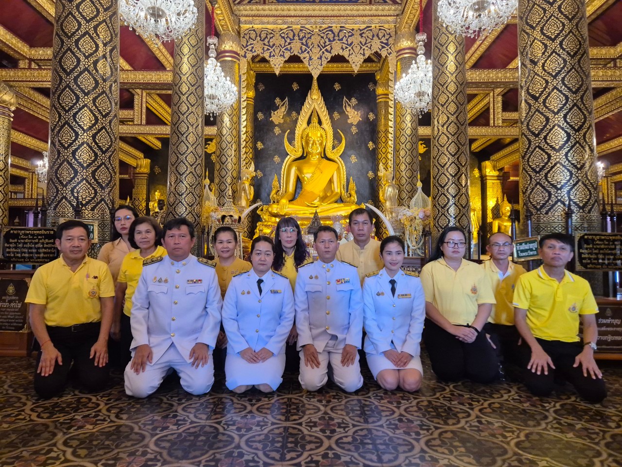 สวพ.2 ร่วมกิจกรรมทำบุญถวายสังฆทานพระสงฆ์ 8 รูป เพื่อถวายเป็นพระราชกุศลเนื่องในวันคล้ายวันสวรรคต วันที่ 13 ตุลาคม ของพระบาทสมเด็จพระบรมชนกาธิเบศร มหาภูมิพลอดุลยเดชมหาราช บรมนาถบพิตร