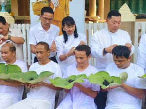 ร่วมพิธีขลิบผมนาค ปลงผมนาค และพิธีเรียกขวัญนาค ในพิธีบรรพชาอุปสมบท เฉลิมพระเกียรติพระบาทสมเด็จพระเจ้าอยู่หัว เนื่องในโอกาสพระราชพิธีมหามงคลเฉลิมพระชนมพรรษา 6 รอบ 28 กรกฎาคม 2567