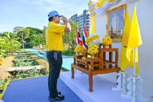 ร่วมพิธีทำบุญตักบาตรและพิธีน้อมรำลึกวันคล้ายวันพระราชสมภพของพระบาทสมเด็จพระบรมชนกาธิเบศรมหาภูมิพลอดุลยเดชมหาราชบรมนาถบพิตร 5 ธันวาคม 67